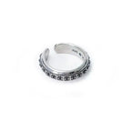 CH PLUS PYRAMID OPEN BAND RING 4
